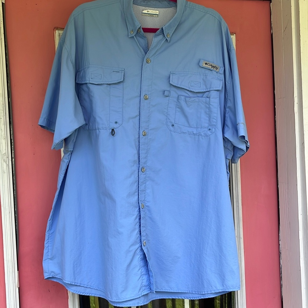 Columbia Men's Blue Shirt
